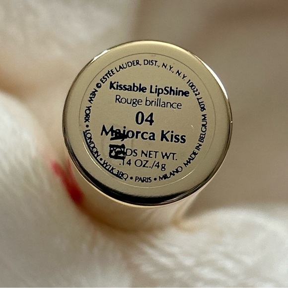 Estee Lauder Kissable LipShine #04 Majorca Kiss NEW (soft coral w/light shine) - Picture 5 of 14